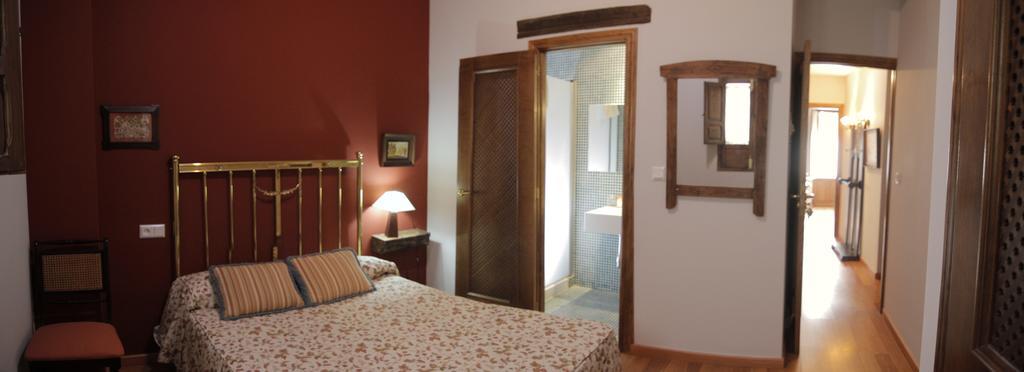 فندق Vivienda Turistica Yamaries أوبيذا المظهر الخارجي الصورة